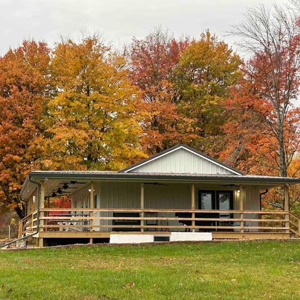 Country Farm Home in Pekin